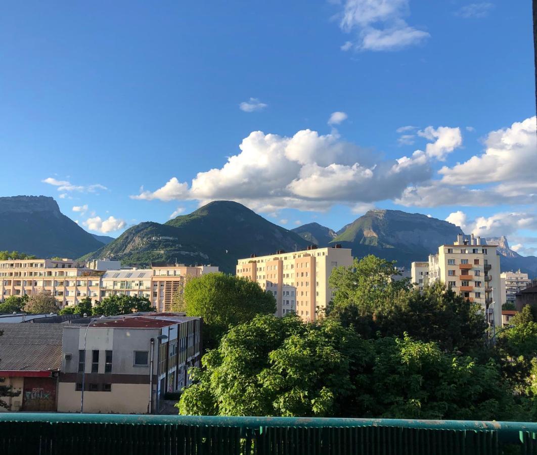 Logement Entier Grenoble Avec Vue Sur La Bastille Apartamento Exterior foto